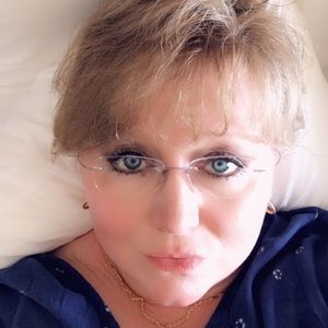 Meet your Posher, Marie